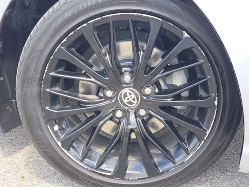 Used 2021 Toyota Camry SE FWD image 10