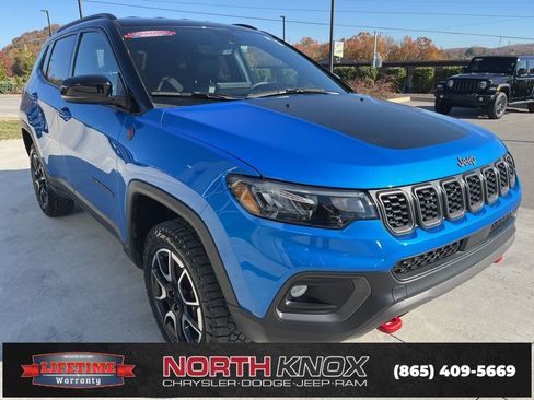 Used 2024 Jeep Compass Trailhawk image 29