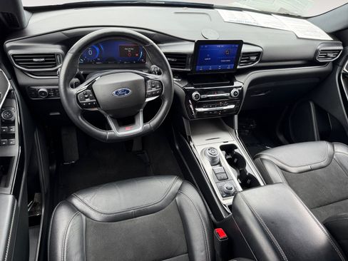 Used 2022 Ford Explorer ST w/ ST Street Pack AWD/4WD image 15