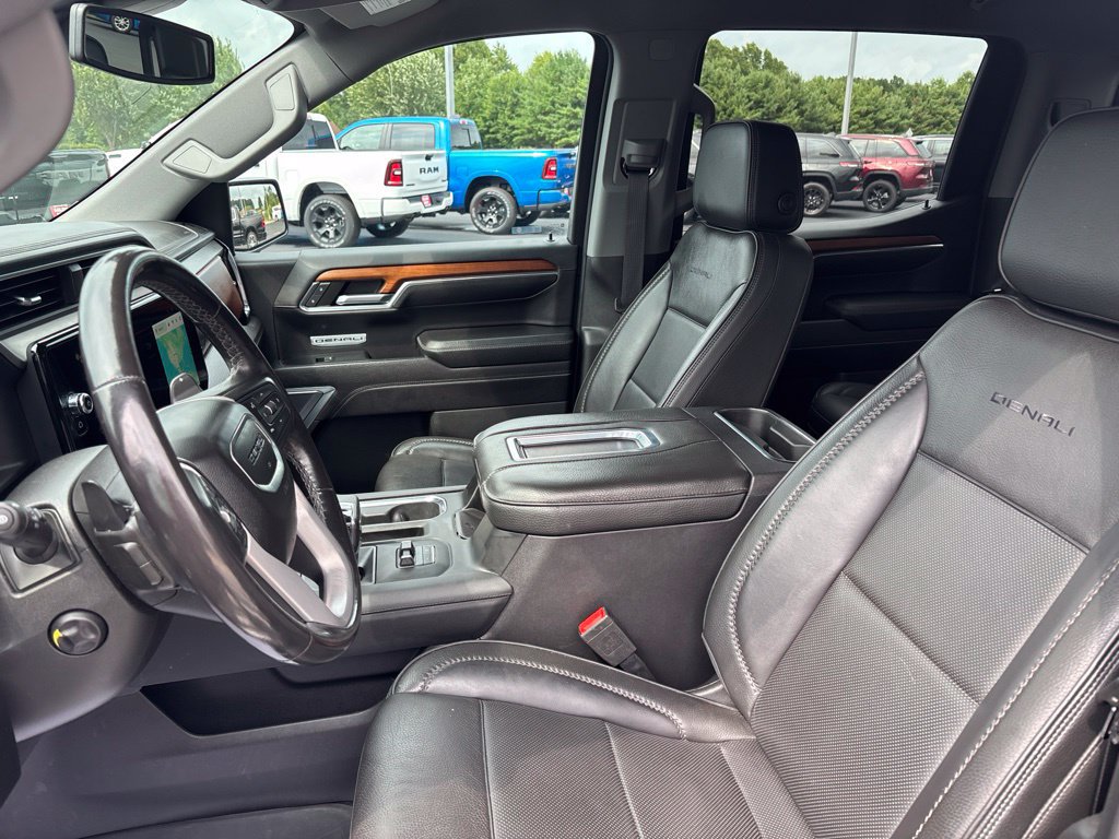 Used 2022 GMC Sierra 1500 Denali AWD/4WD image 16
