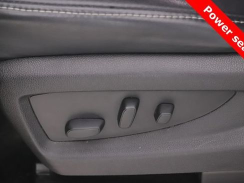 Used 2016 Chevrolet Silverado 1500 LTZ Z71 w/ LTZ Plus Package AWD/4WD image 18