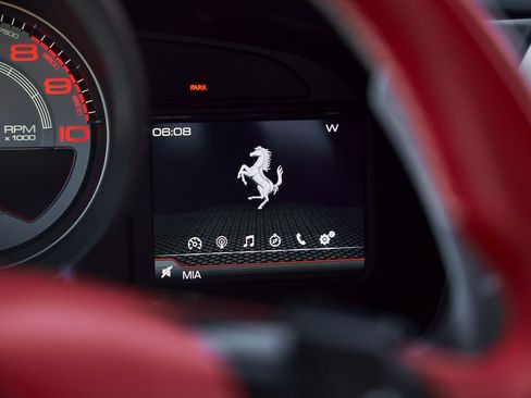 Used 2021 Ferrari F8 Tributo image 53