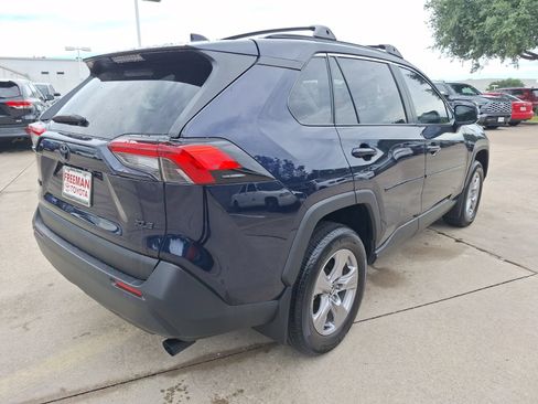 Used 2025 Toyota RAV4 XLE w/ Convenience Package FWD image 6