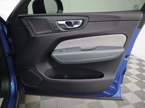 Used 2021 Volvo XC60 T5 R-Design w/ Protection Package Premier image 26
