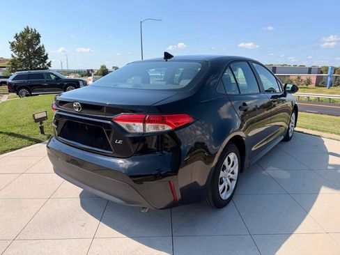 Used 2025 Toyota Corolla LE FWD image 9