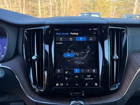 Certified 2023 Volvo XC60 B5 Plus w/ Climate Package image 24