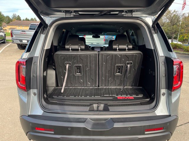 Certified 2023 GMC Acadia SLT w/ Elevation Edition AWD/4WD image 6
