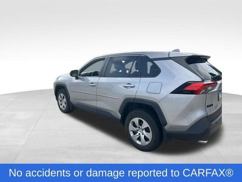 Certified 2022 Toyota RAV4 LE AWD/4WD image 3