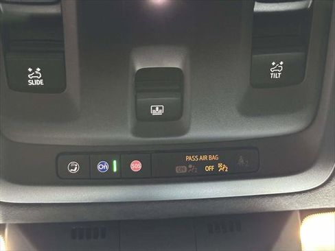 Used 2024 Cadillac Escalade Sport Platinum image 41