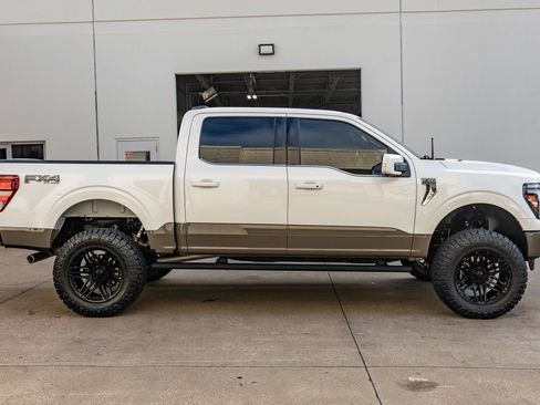 Used 2025 Ford F150 King Ranch w/ FX4 Off-Road Package AWD/4WD image 11