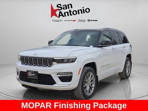 New 2025 Jeep Grand Cherokee Summit w/ MOPAR Finishing Package image 4