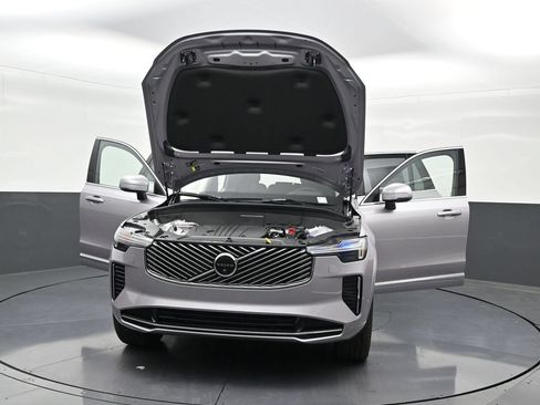 New 2026 Volvo XC90 B5 Plus AWD/4WD image 34