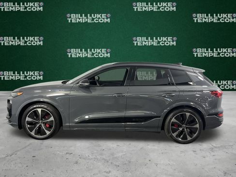 Used 2025 Audi SQ6 e-tron Prestige w/ Black Edition One image 11
