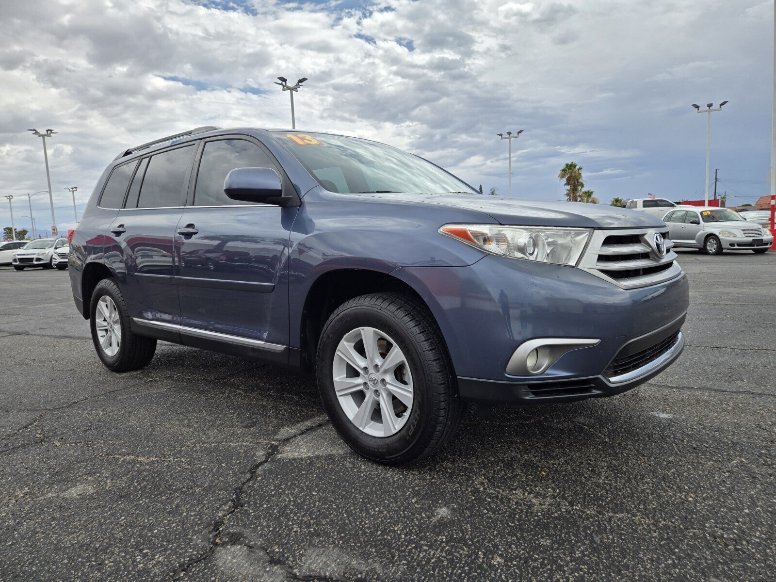 Used 2013 Toyota Highlander Plus FWD image 4