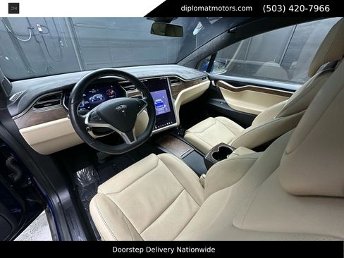 Used 2016 Tesla Model X 90D image 17