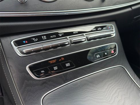Used 2022 Mercedes-Benz E 350 E 350 w/ AMG Line Exterior image 17