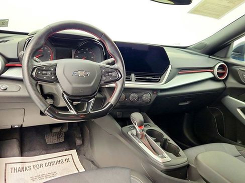 Used 2024 Chevrolet Trax RS image 12
