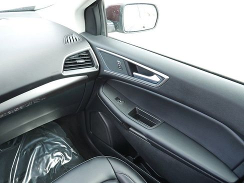 Used 2024 Ford Edge SEL w/ Convenience Package image 25