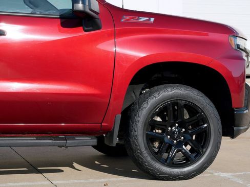 Used 2021 Chevrolet Silverado 1500 LT Trail Boss w/ Convenience Package II AWD/4WD image 28