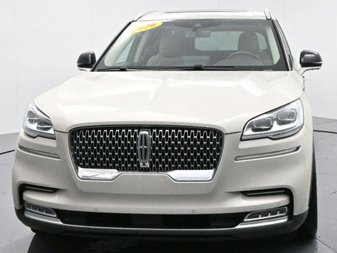 Used 2020 Lincoln Aviator Reserve w/ Equipment Group 202A image 2