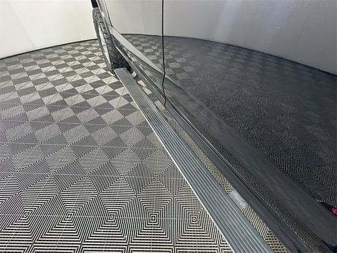 Used 2019 Ford F150 Platinum image 39