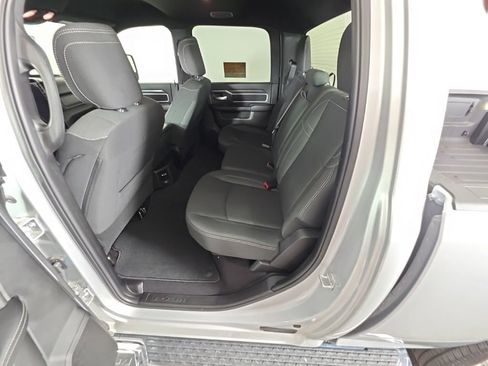 Certified 2026 RAM 2500 Big Horn AWD/4WD image 32
