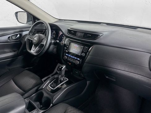 Used 2018 Nissan Rogue SV FWD image 29