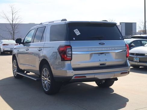Used 2023 Ford Expedition Limited AWD/4WD image 6