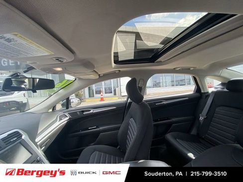 Used 2016 Ford Fusion SE image 21
