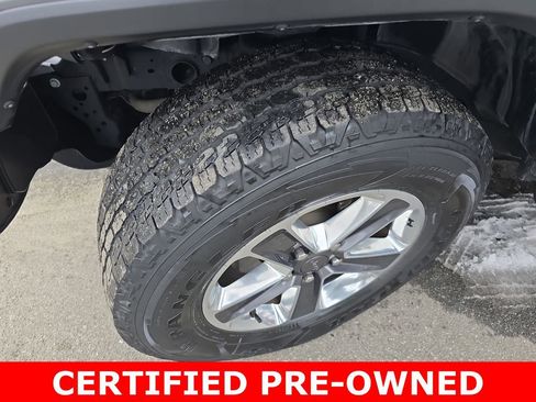 Used 2022 Jeep Wrangler Unlimited Sahara w/ Cold Weather Group image 32