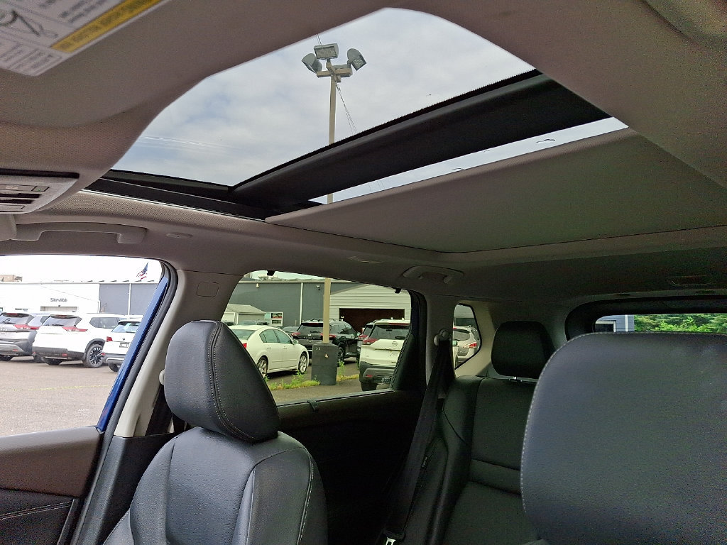 Used 2023 Nissan Rogue SL w/ SL Premium Package AWD/4WD image 15