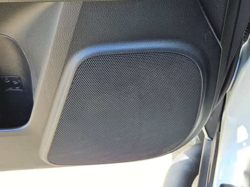 Used 2022 Toyota 4Runner SR5 Premium w/ Moonroof Package RWD image 15
