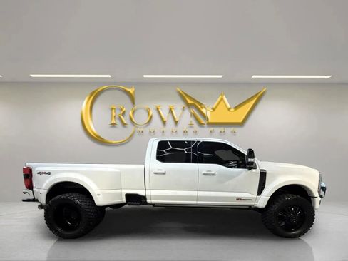 Used 2025 Ford F450 Platinum image 6