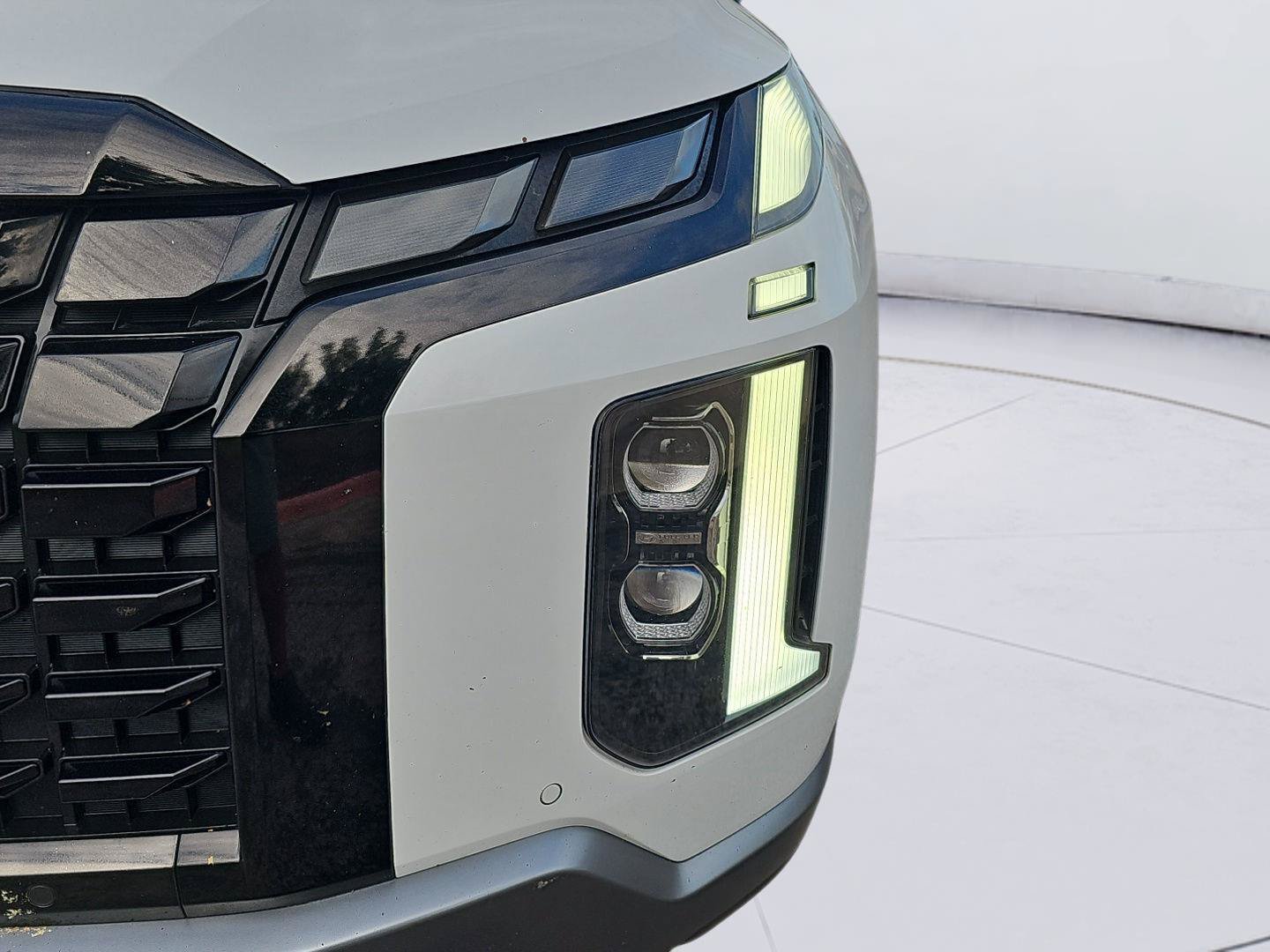 Used 2023 Hyundai Palisade Limited FWD image 10
