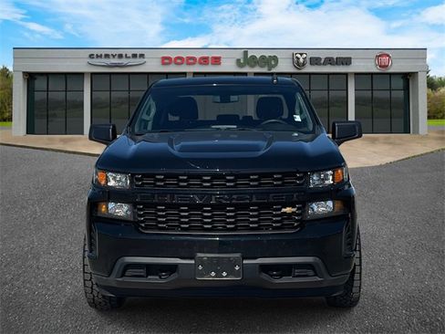 Used 2020 Chevrolet Silverado 1500 Custom w/ Custom Value Package image 28