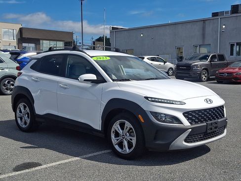 Certified 2023 Hyundai Kona SEL AWD/4WD image 3