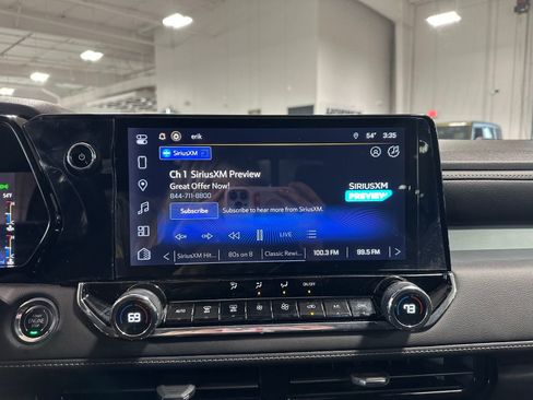 Used 2023 Chevrolet Colorado LT w/ LT Convenience Package image 22