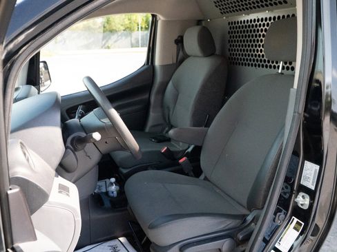 Used 2019 Nissan NV200 S w/ Cruise Control Package image 23