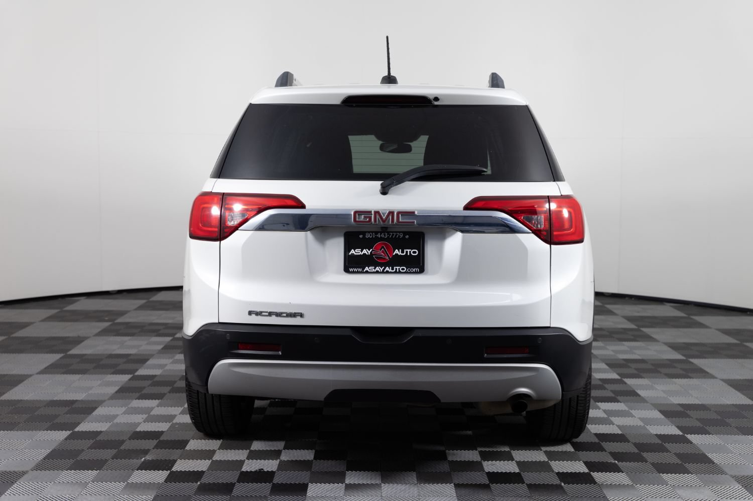 Used 2018 GMC Acadia SLT FWD image 6