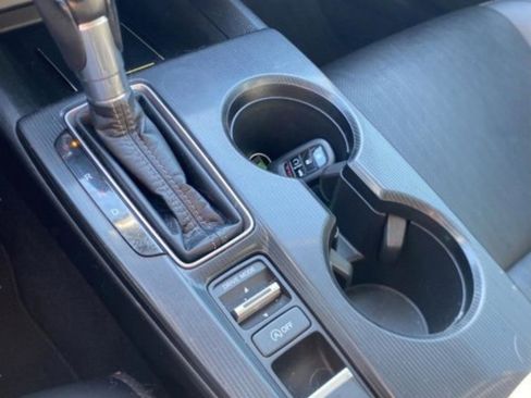 Used 2023 Honda Civic Touring image 27