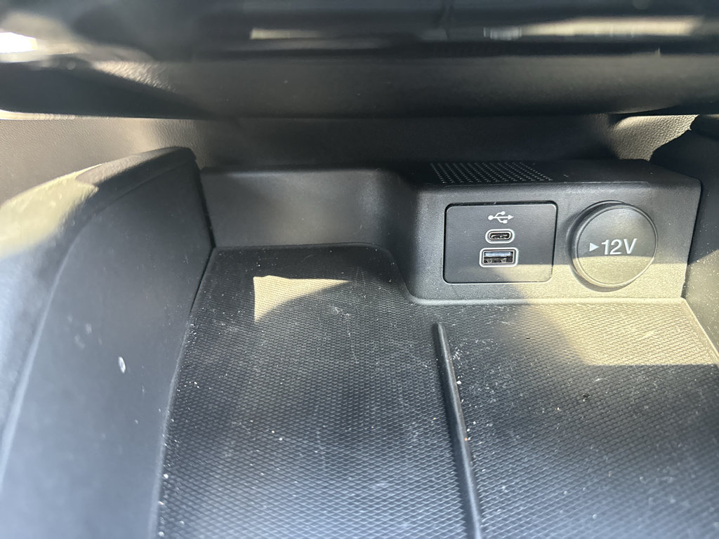 Used 2025 Ford Escape ST-Line w/ Tech Pack #1 AWD/4WD image 17