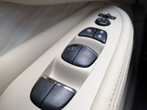 Used 2017 Nissan Murano Platinum w/ Platinum Technology Package image 22