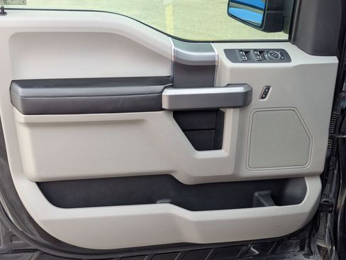 Used 2015 Ford F150 XLT w/ Equipment Group 301A Mid image 11