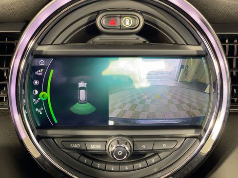 Used 2020 MINI Cooper S w/ Signature Upholstery Package image 24