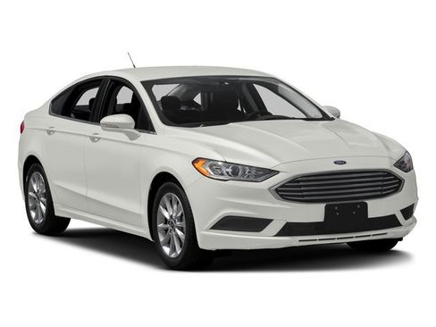 Used 2017 Ford Fusion SE w/ Fusion SE Technology Package FWD image 6