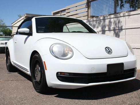 Used 2014 Volkswagen Beetle 1.8T image 2