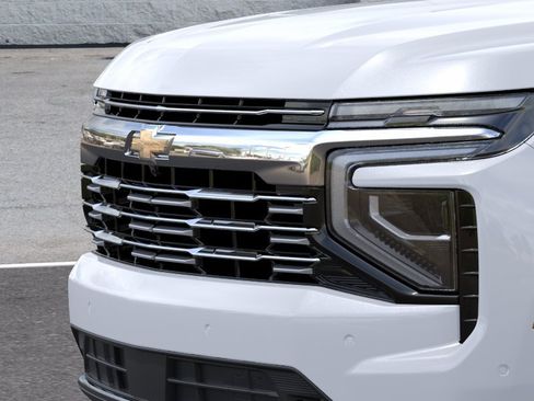 New 2026 Chevrolet Suburban Premier AWD/4WD image 13