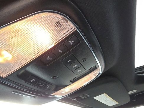 Used 2020 Jeep Grand Cherokee Limited w/ Trailer Tow Group IV image 30