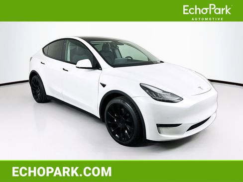 Used 2021 Tesla Model Y Long Range image 1