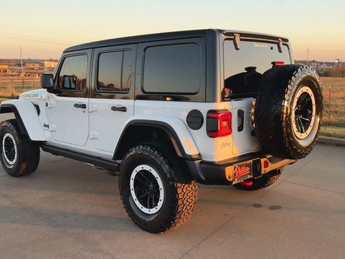 New 2025 Jeep Wrangler Unlimited Rubicon image 6